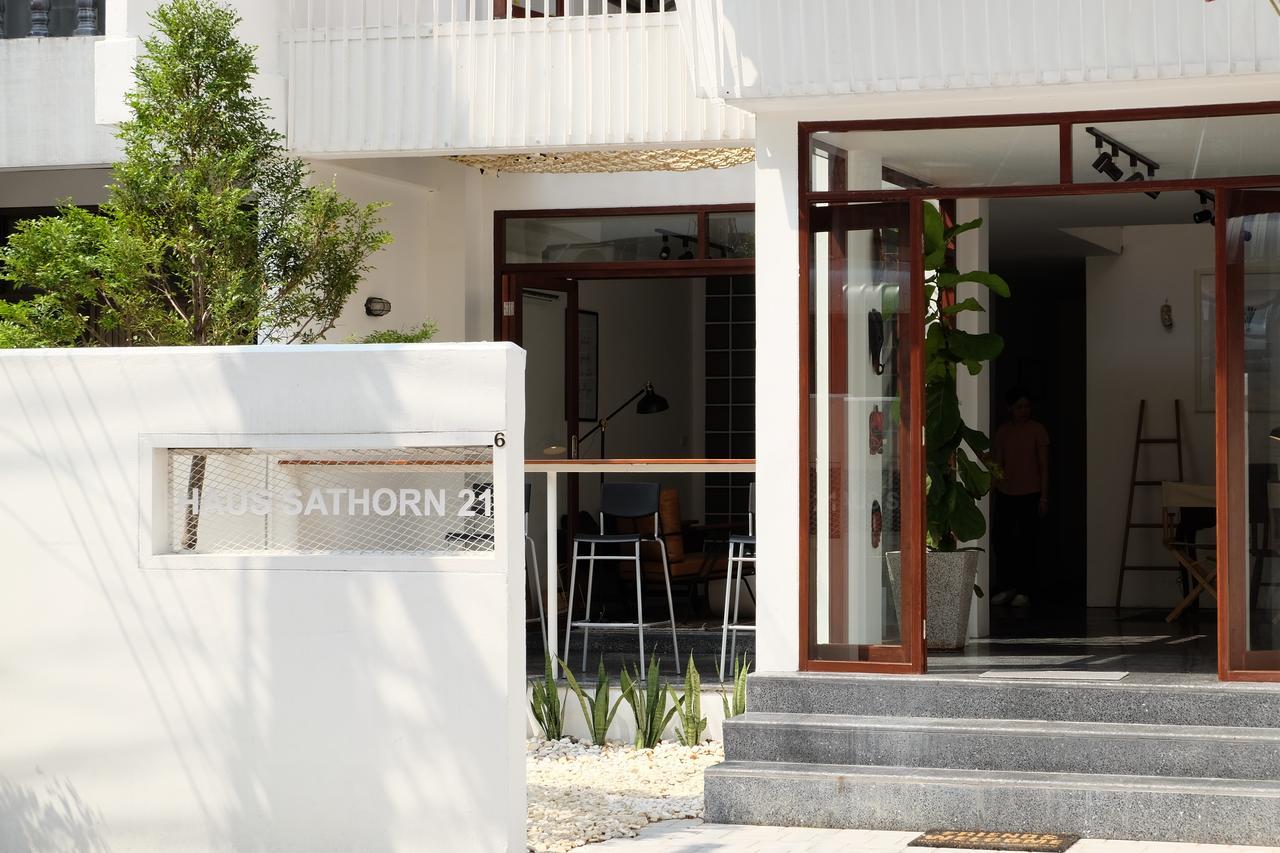 Haus Sathorn 21 Bed And Breakfast Bangkok Exterior photo