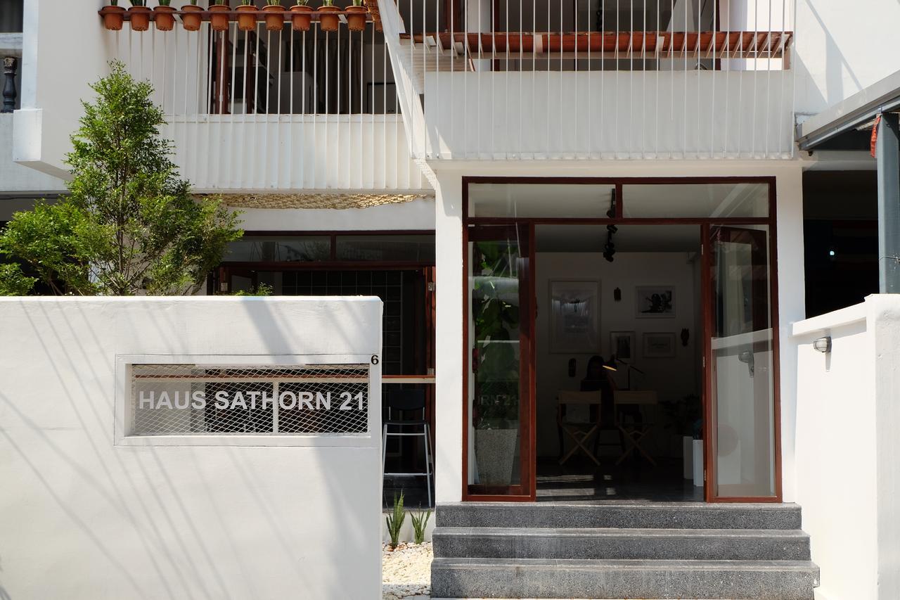 Haus Sathorn 21 Bed And Breakfast Bangkok Exterior photo